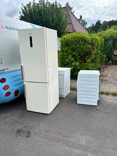 ♻️ sofortentsorgen.de | Sperrmüll Lübeck Express ab 20 € | Entrümpelung & Haushaltsauflösung | Schrottentsorgung Lübeck — Kundenfoto